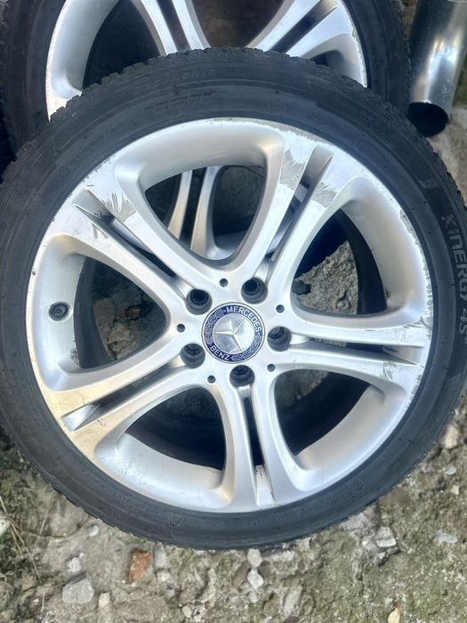 Джанти с гуми R17 Мерцедес 5х112