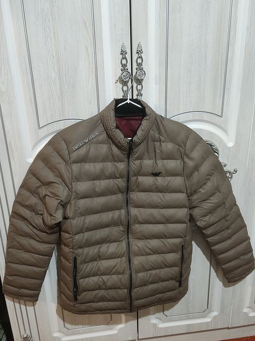 Продается куртка в идеальном состоянии