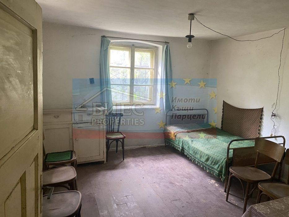 Къща в с. Гълъбник