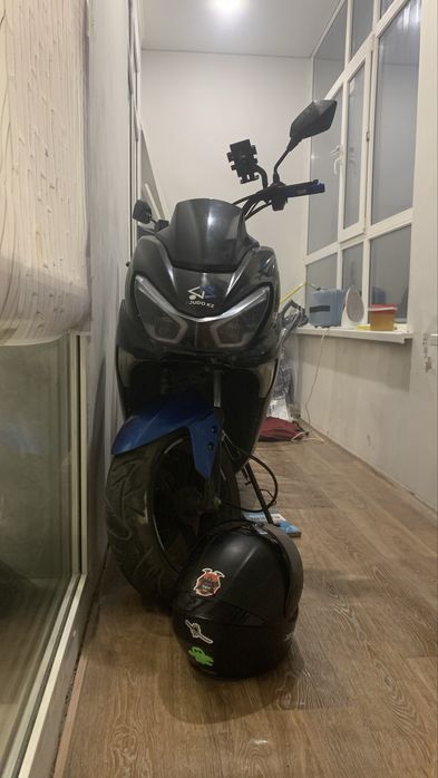 Обмен мопед скутер bennali 200