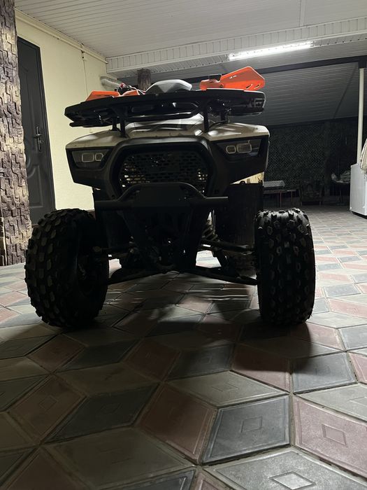 Продам квадрацикл в хорошом состояние  проблем нет