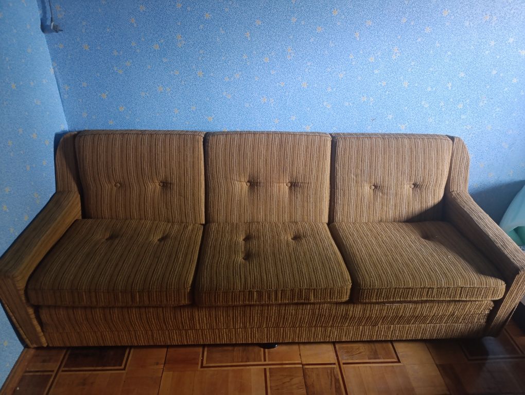 Продаю Диван и кресла бу.
