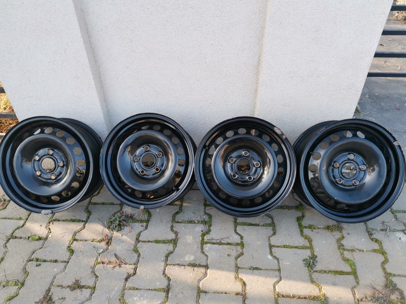 Jante 15" originale Volkswagen 4 bucăți