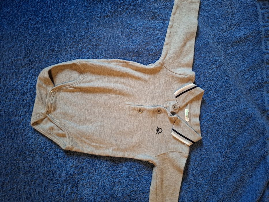 Бодик на мальчика от бренда BENETTON.