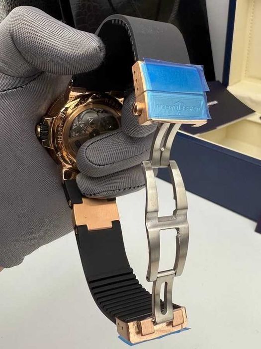 ulysse nardin lelocle розово бяло