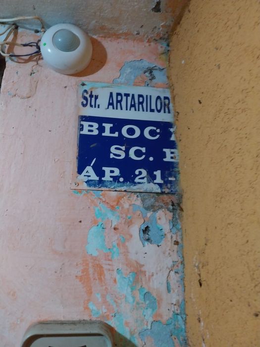 Inchiriez apartament cu 2 camere