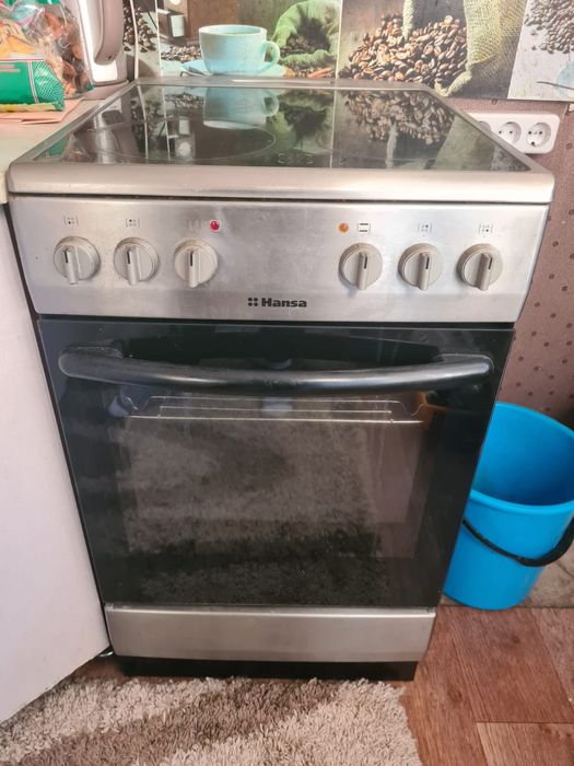 Продам электро плиту