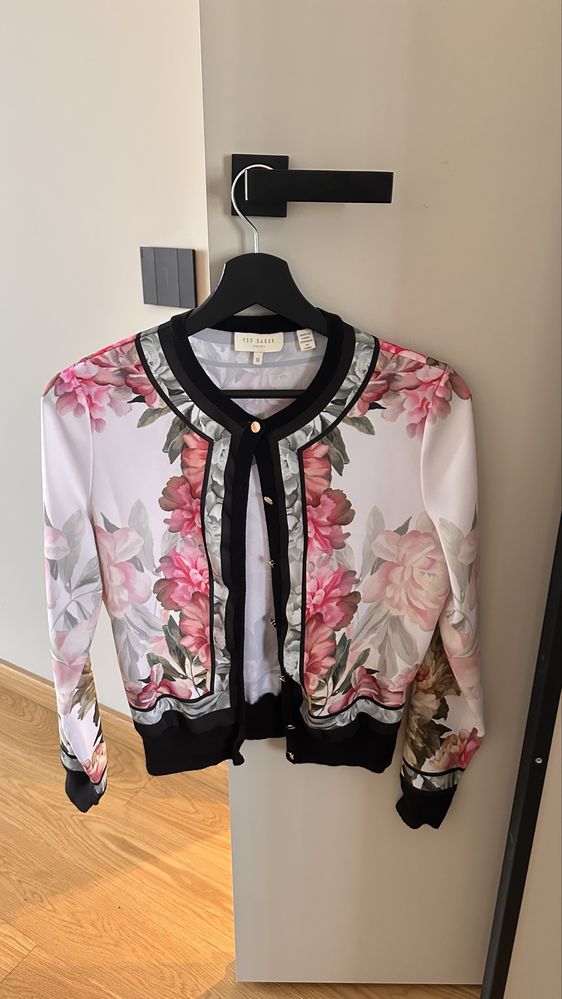 Жилетка Ted Baker, 0(6)