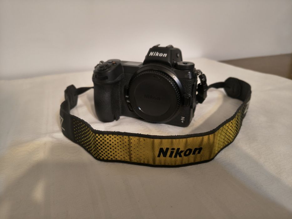 Vând Aparat foto Mirrorless NIKON Z6, 24.5 MP, Wi-Fi, negru