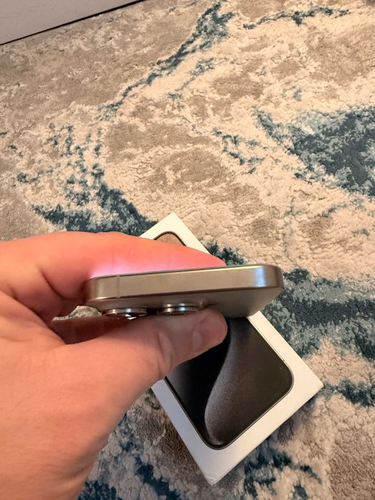 Iphone 15 Pro Titanium 128 - Garantie mai 2026