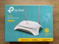 Donez 2 routere tp-link Wireless N Router de 300 si 150 Mbps