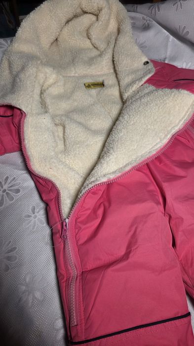 Продавам детски космонавт