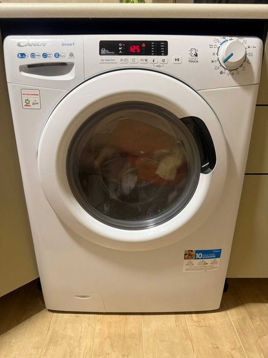 Candy Smart 8/5 kg cu uscător,ca nouă, folosită 6 luni, WiFi, Inverter