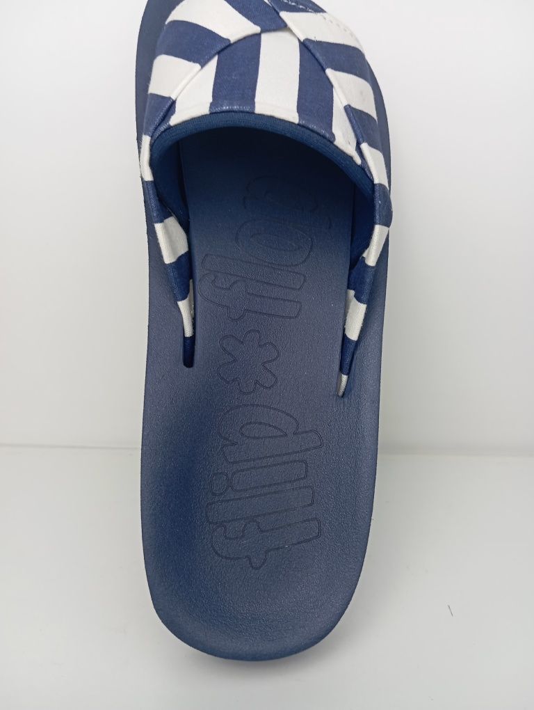 Детски анатомични не пързалящи се чехли Flip flops 37
