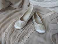 Balerini/pantofi din saten ivory măr 33