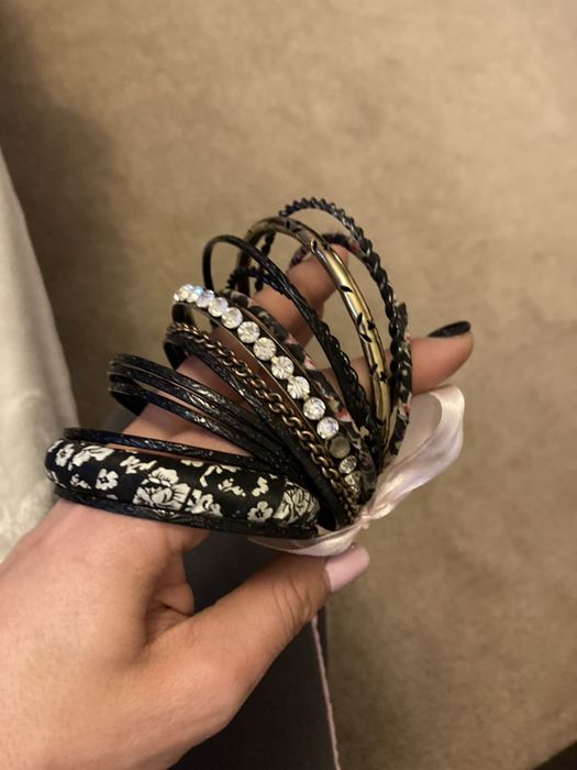 Гривни и колиета