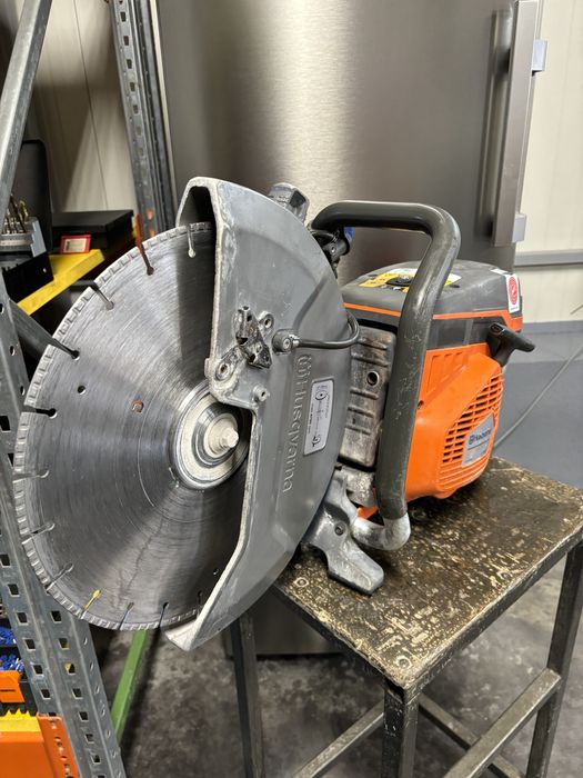 Husqvarna k970 drujba taiat beton fier model nou