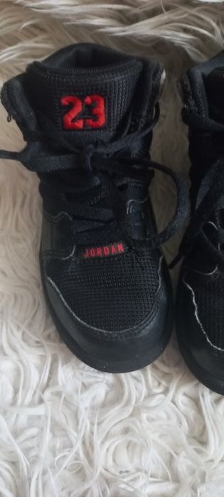 Adidasi Nike Jordan m.28