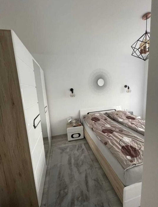 Propietar Închiriez in Regim Hotelier Apartamente/Garsoniere Non Stop