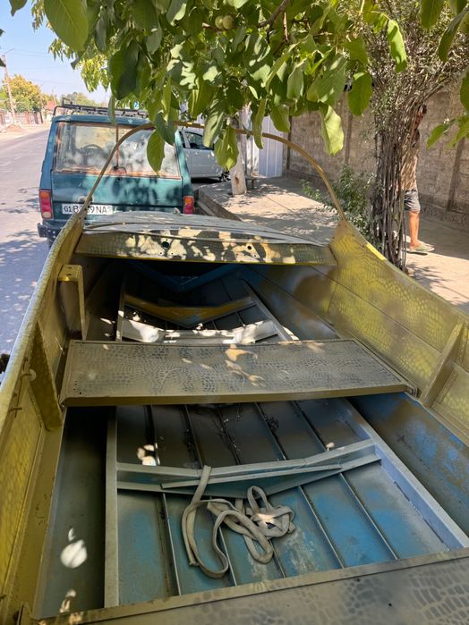 Продам лодку Неман 2