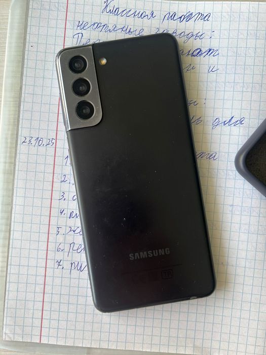 Продам или обменяю Samsung galaxy s21