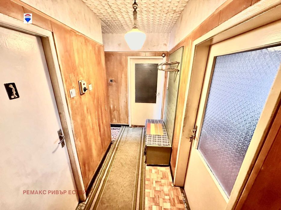 Продава се Тристаен апартамент в Русе, Здравец Изток - 72 кв.м за 999 €/кв.м - Снимка #4