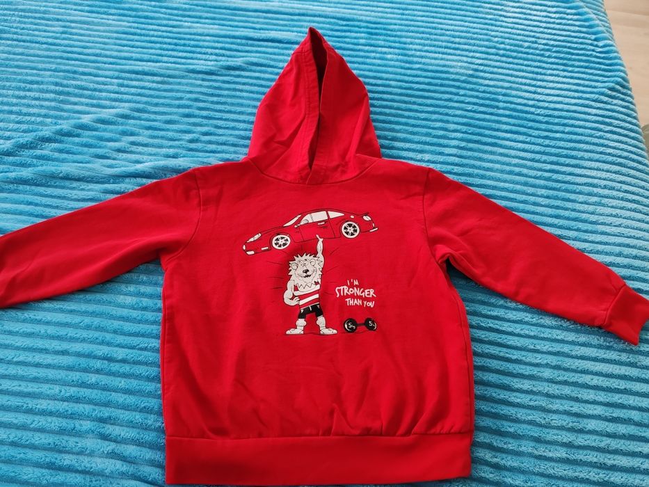 Плътна блузка за момче с качулка