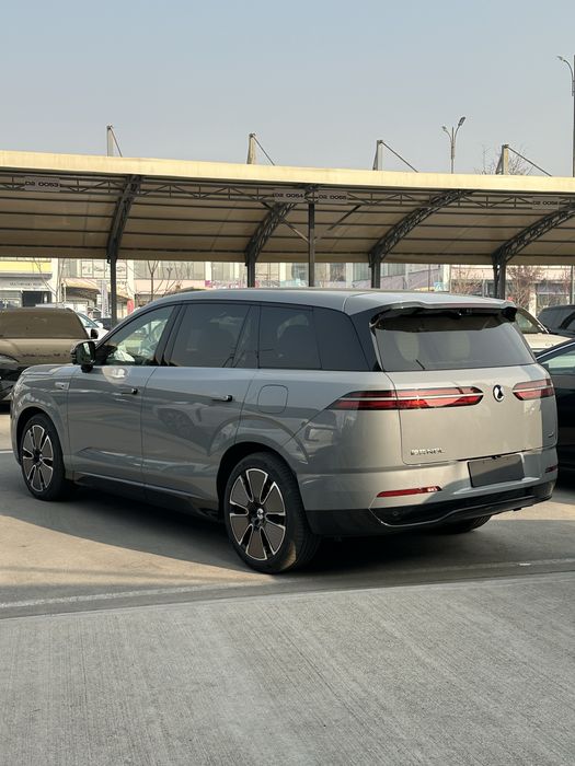 BYD Denza N8L (long) e3 , Flagship 2025 nalichiyada