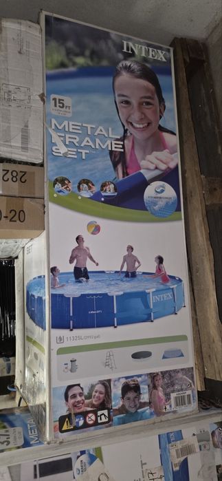 Продавам нов Надуваем басейн