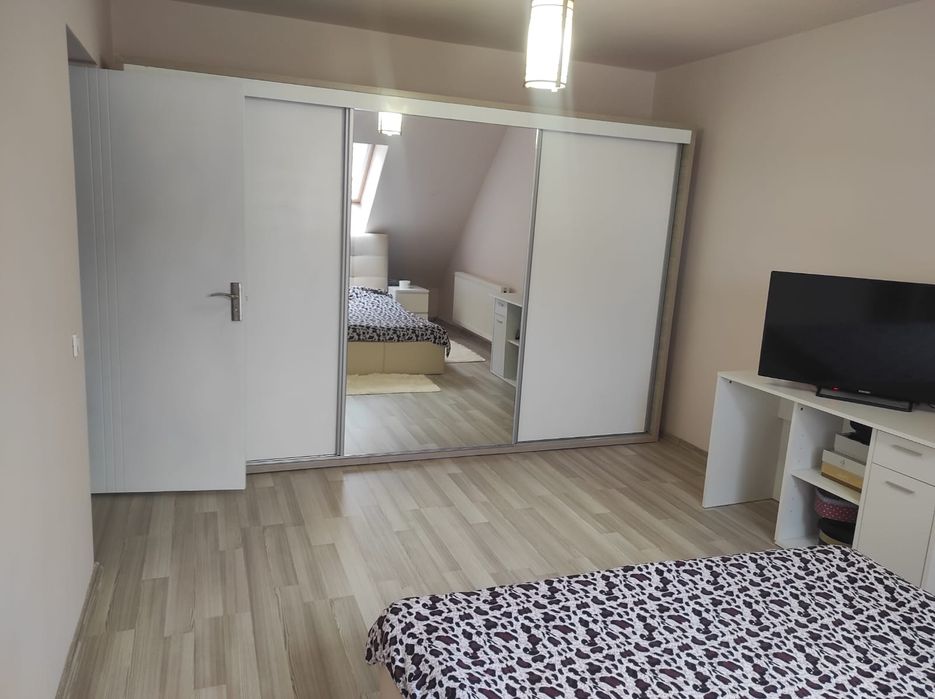Vand apartament 68 mp