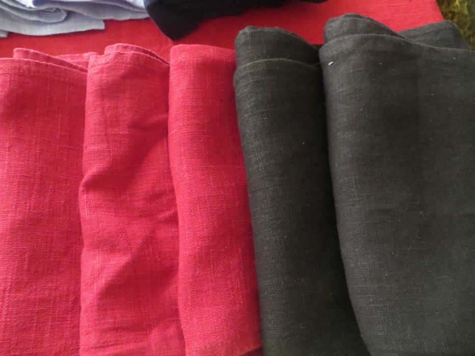 Покривки кърпи от лен и салфетки за декорация на маса
