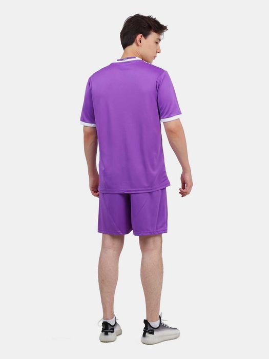 Футбольная форма Реал Мадрид (фиолетовая Fly Emirates 2017 года)