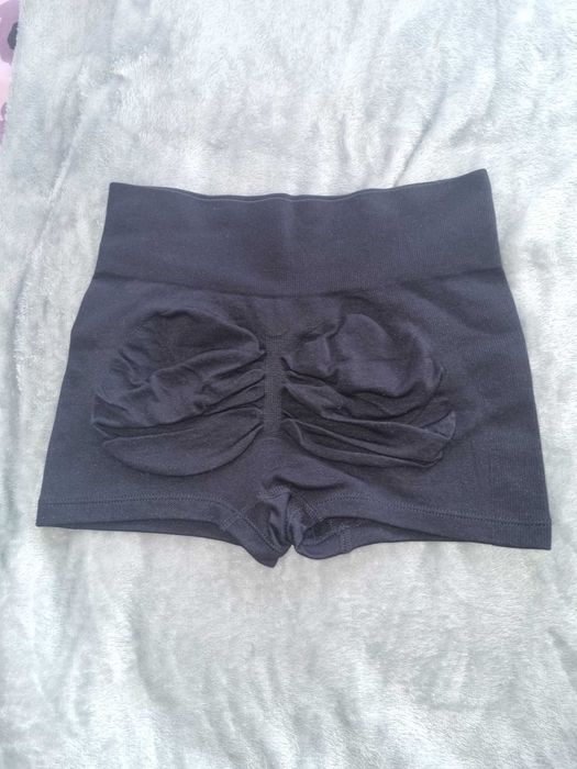 Спортни къси гащи