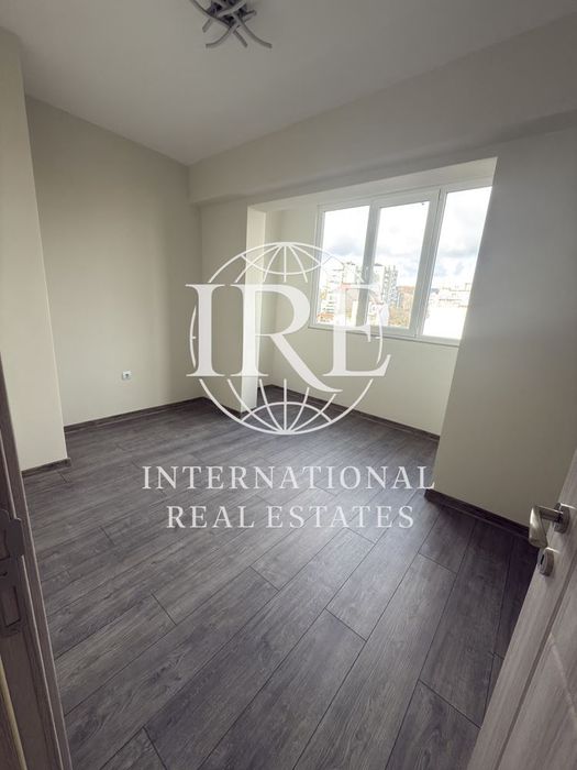 Продава се Тристаен апартамент в Варна, Трошево - 70 кв.м за 1224 €/кв.м - Снимка #8