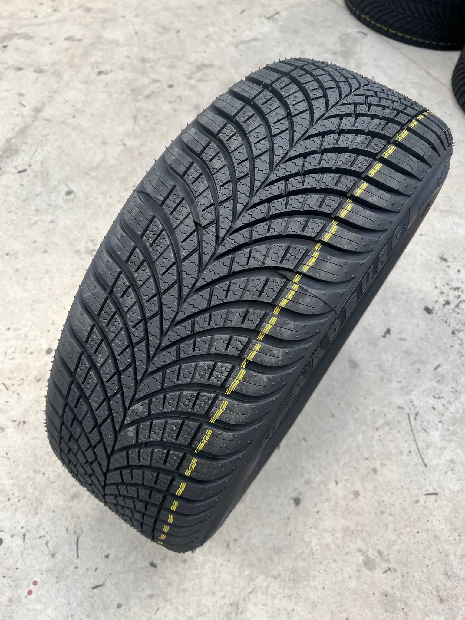 Anvelope (R14-R18) M+S iarna 185/65 R14 Radburg Transport GRATUIT