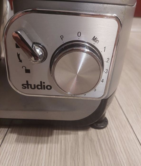 Vand Robot de Bucatarie Studio