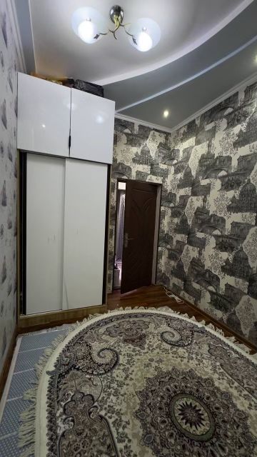 3 комнатная квартира возле метро Олмос