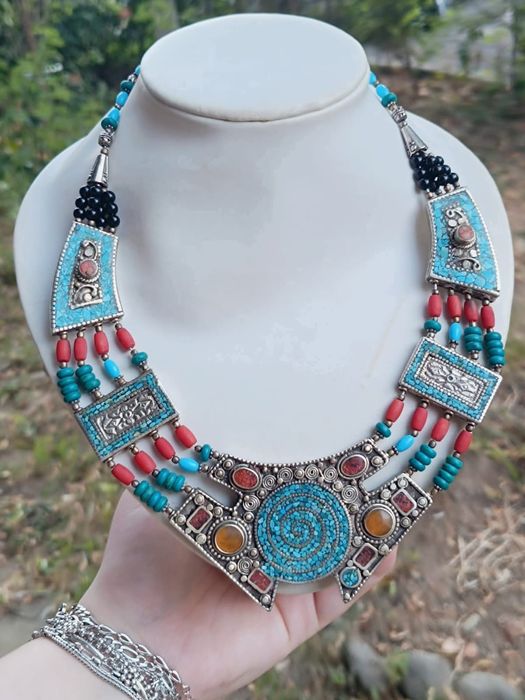 Vechi colier etnic argint de 925, lucrat manual, pietre naturale