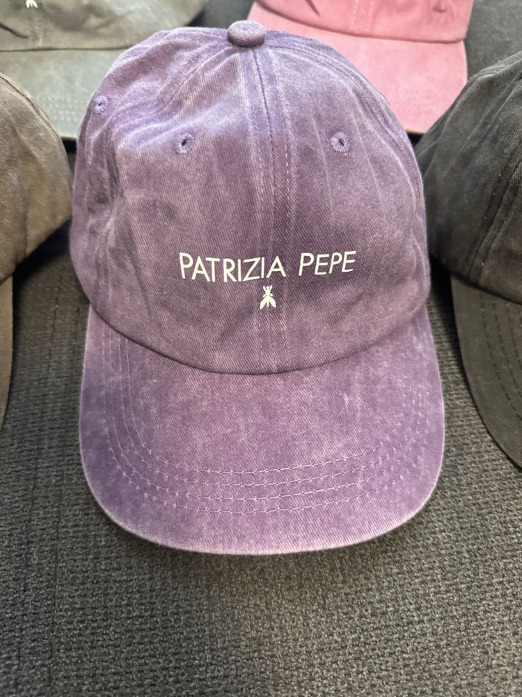 Нови шапки Patrizia Pepe