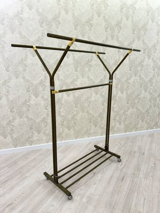 Ayri garderop super sifartda baqvat