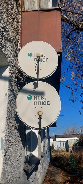 Спутниковая тарелка
