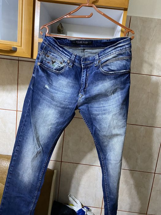 Vand blugi firma calitate buna originali!