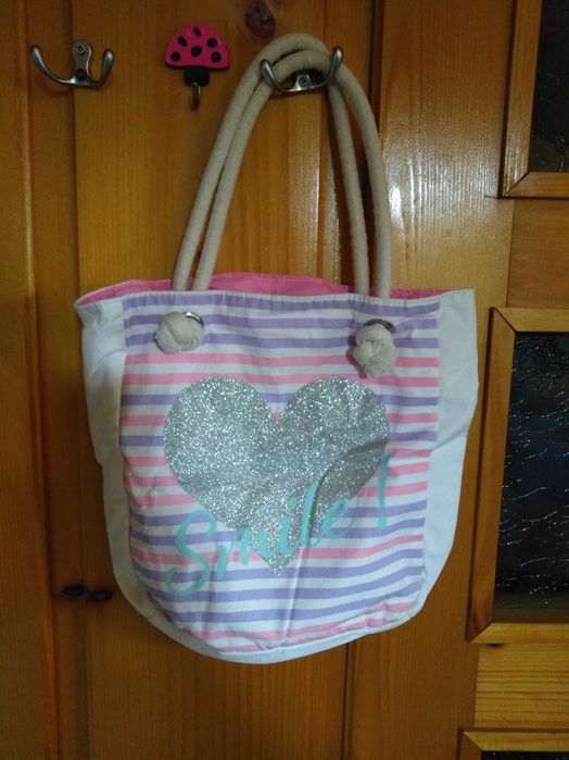 Carti,ghiozdane cu personaje magice si sclipiri din stele - 5-12 ani