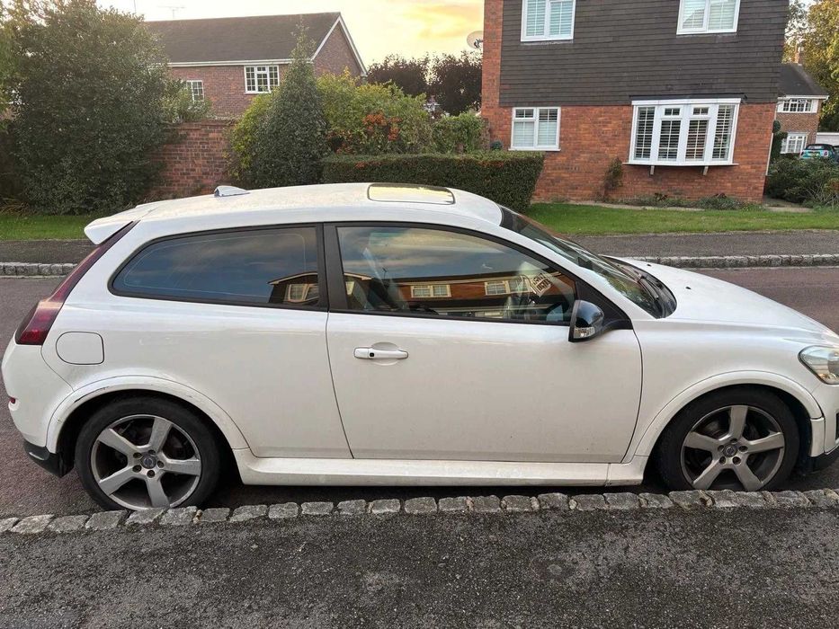 На части Volvo c30 1.6d 2011 г.