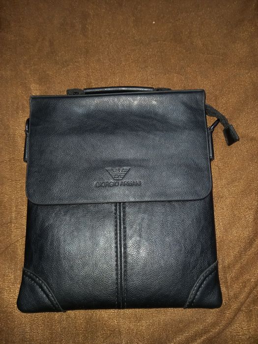 Продаёся мужская барсетка