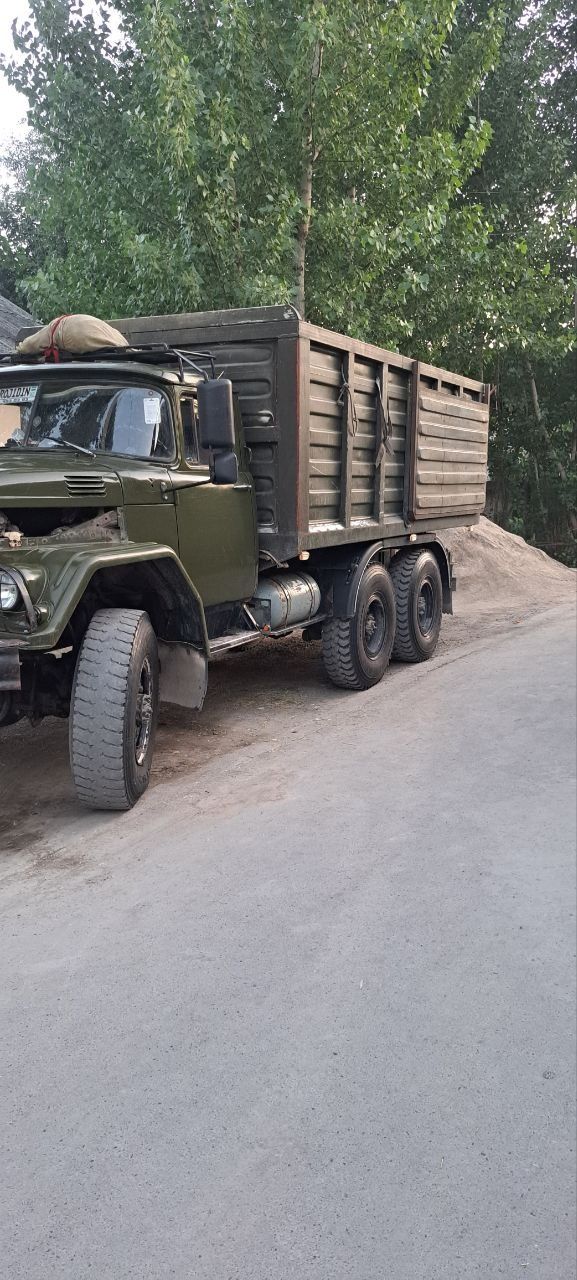 Zil 131 sotiladi