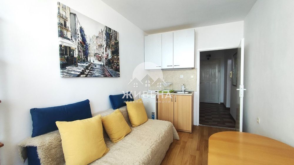 Дава се под наем Двустаен апартамент в Варна, Спортна зала - 50 кв.м за 383 € - Снимка #1