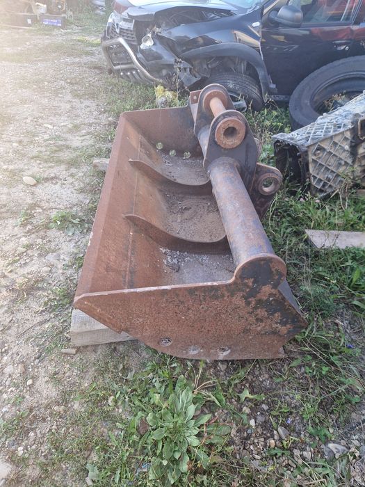 Vând cupa de taluz pentru excavator