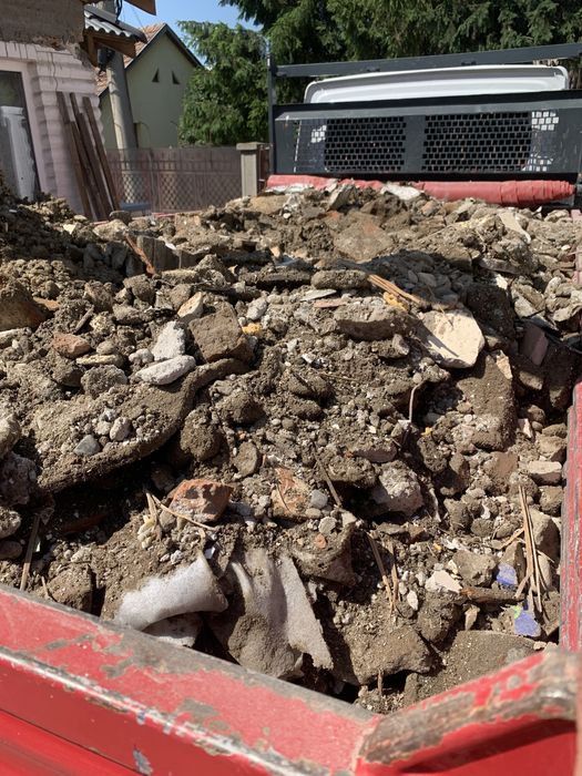 Pamant gazon nisip sort moloz