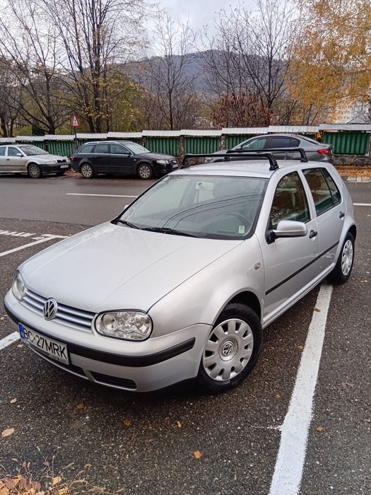 De vanzare golf 4 1.4i